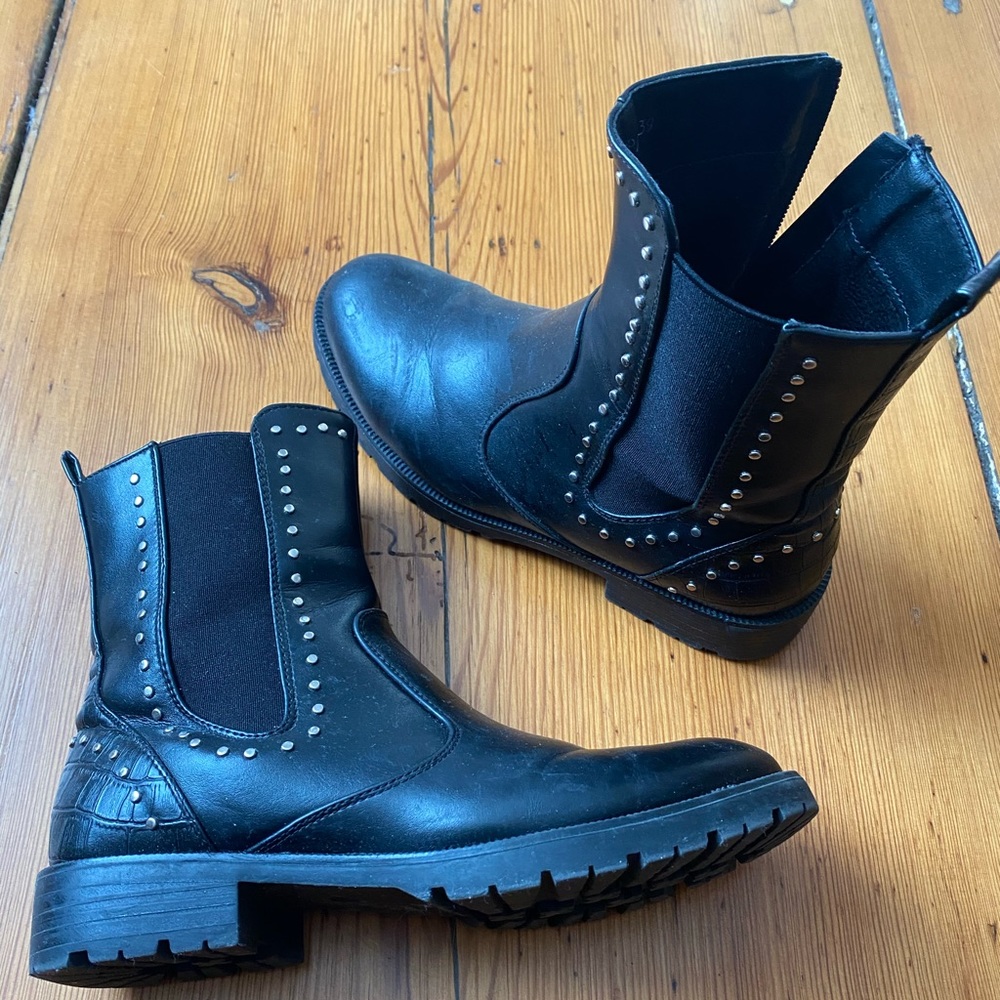 Faux Leather Black Studded Booties size 8.5